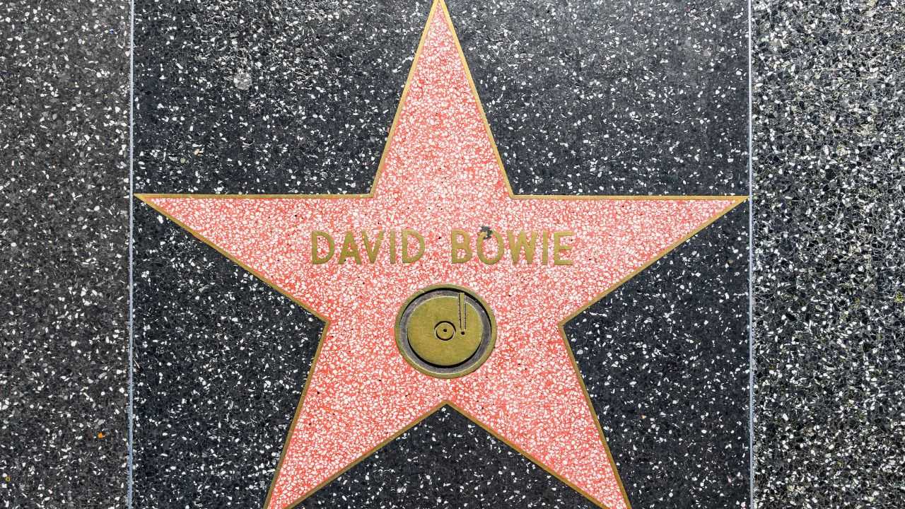 NFT: la collezione dedicata a David Bowie su OpenSea