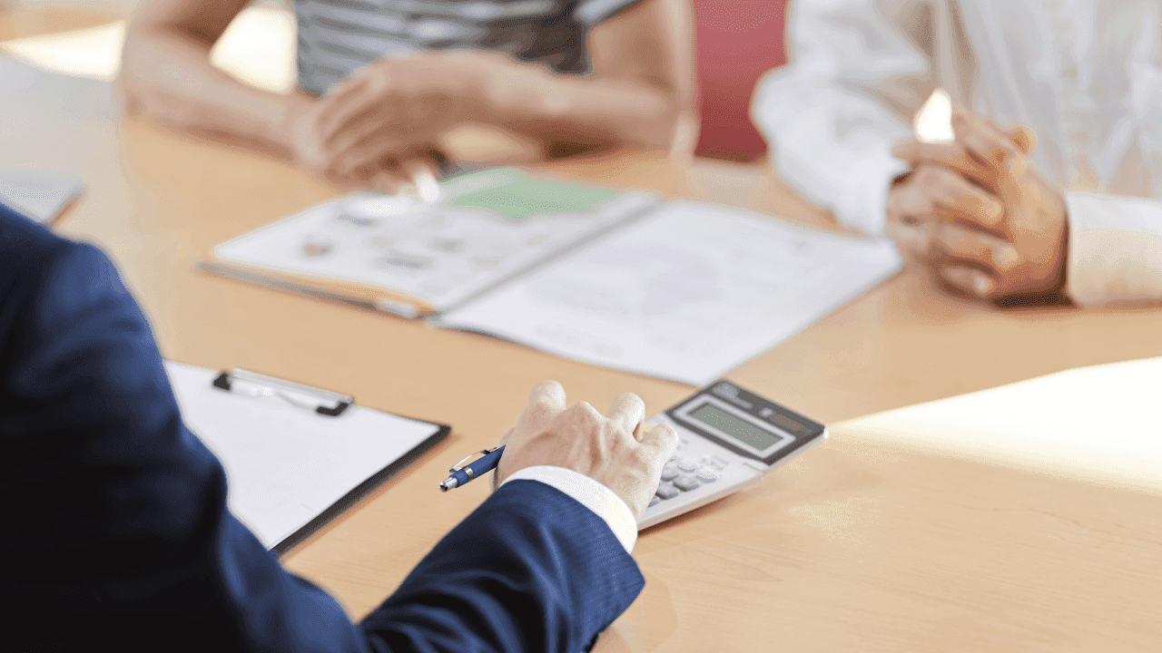 Tassa di successione: come evitarla, quando si paga e un esempio di calcolo